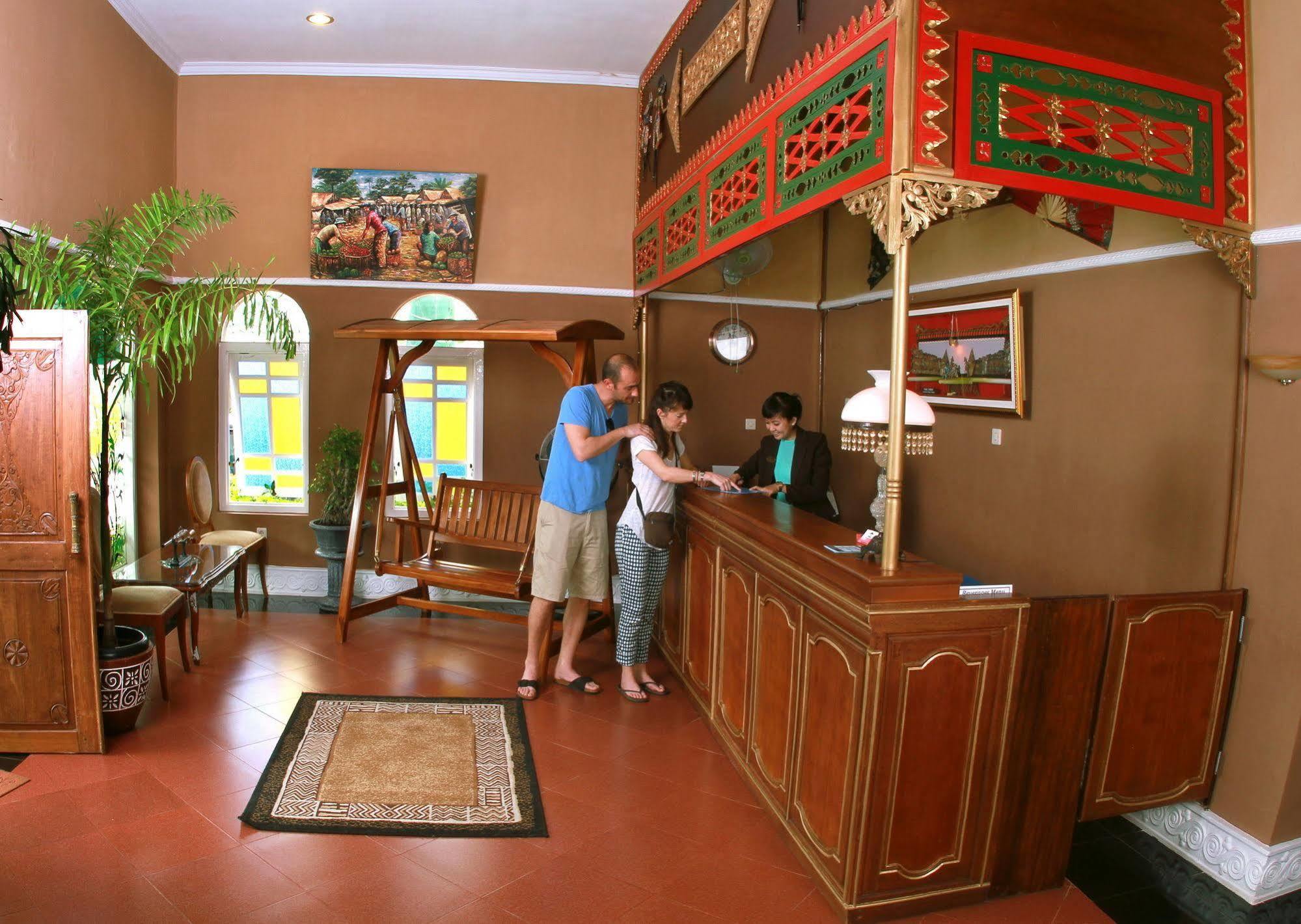 Diana Hotel Jogja Yogyakarta Extérieur photo