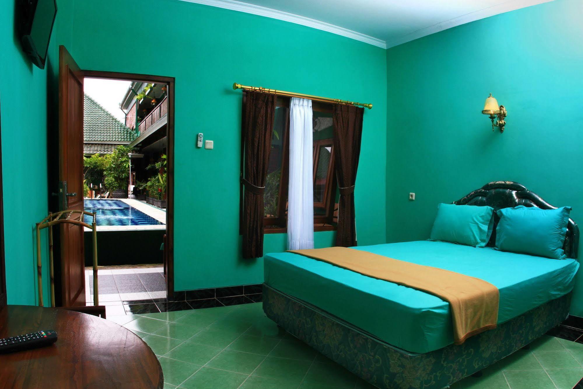 Diana Hotel Jogja Yogyakarta Extérieur photo