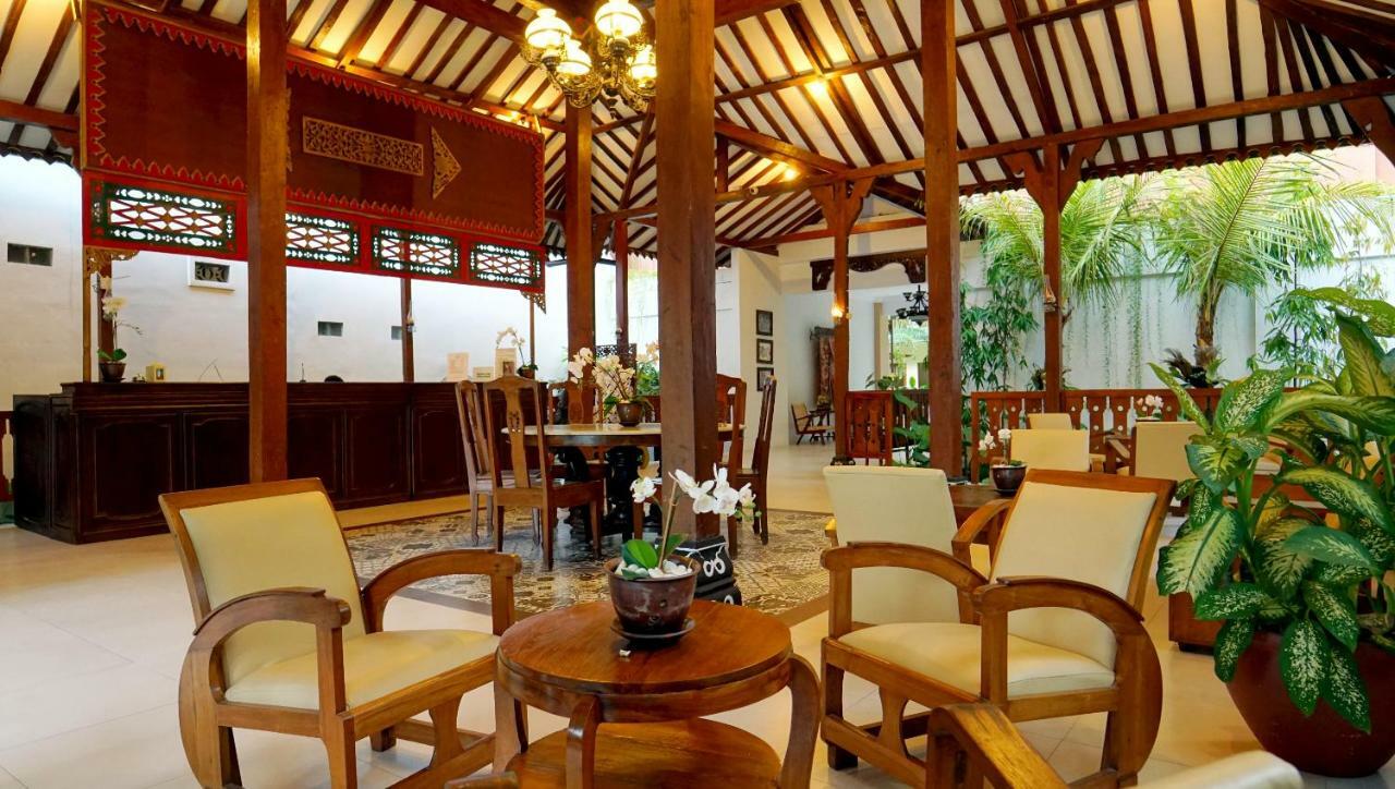 Diana Hotel Jogja Yogyakarta Extérieur photo