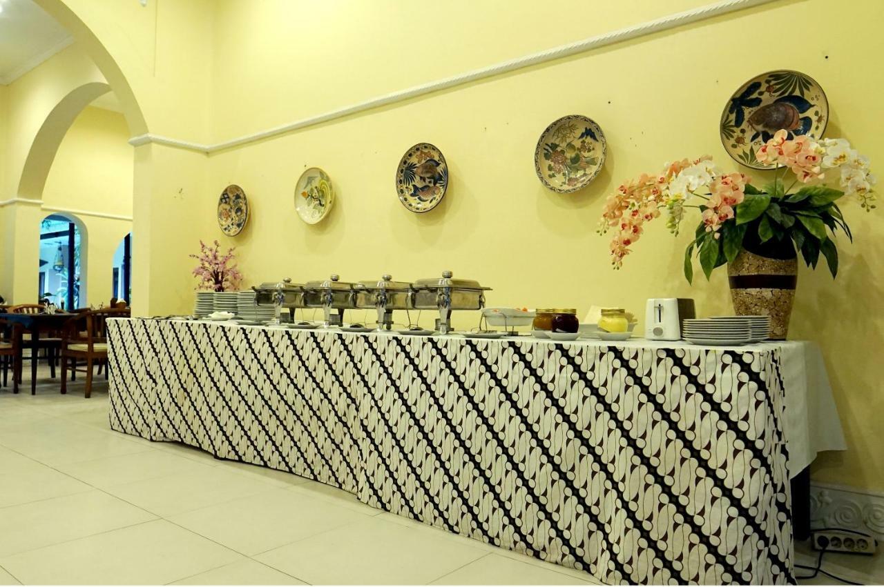 Diana Hotel Jogja Yogyakarta Extérieur photo