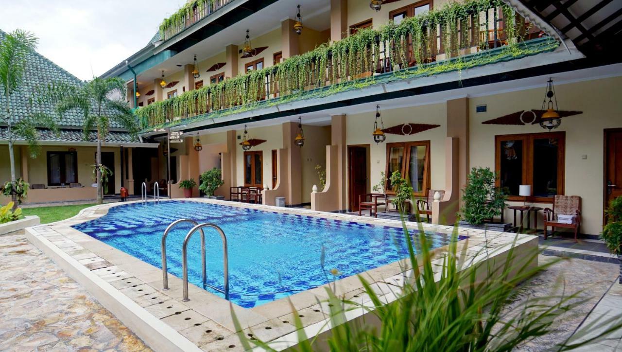 Diana Hotel Jogja Yogyakarta Extérieur photo