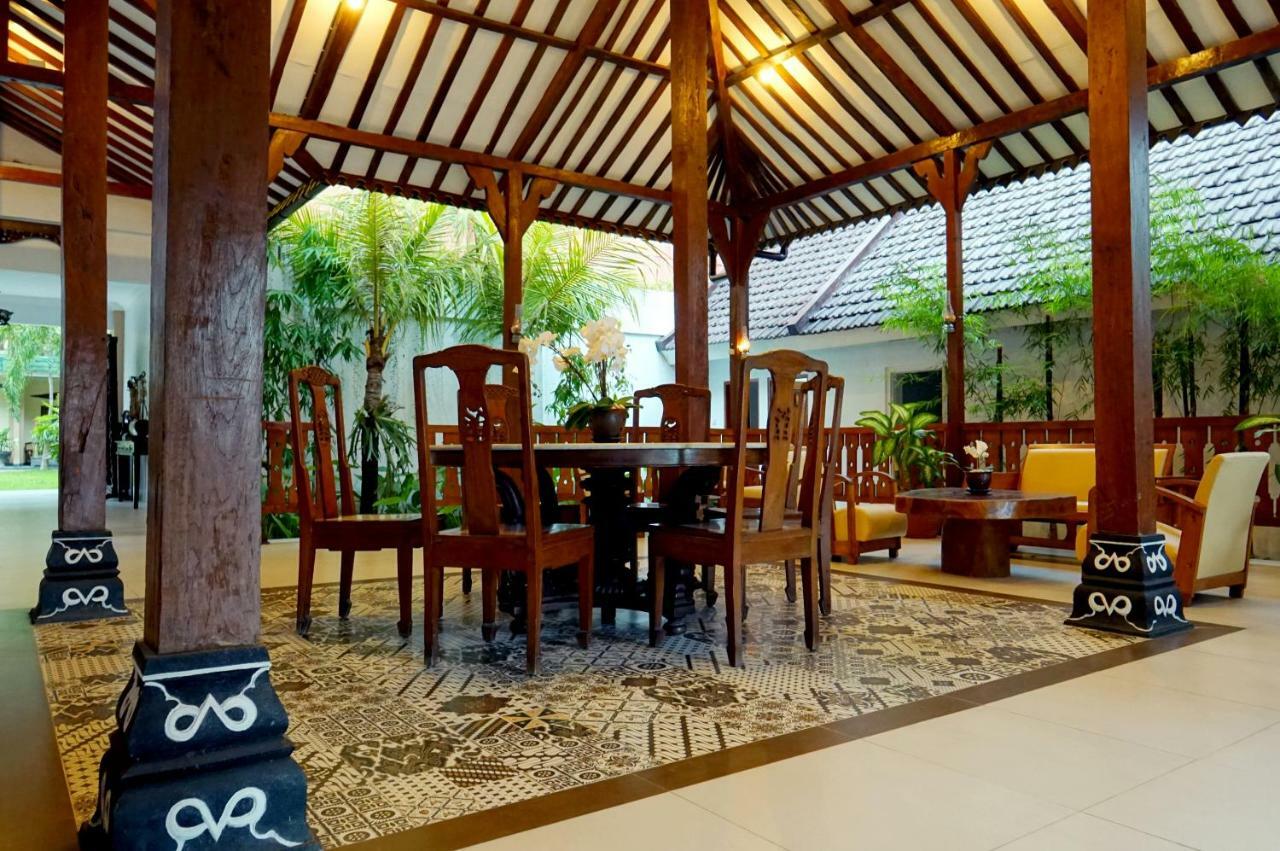 Diana Hotel Jogja Yogyakarta Extérieur photo