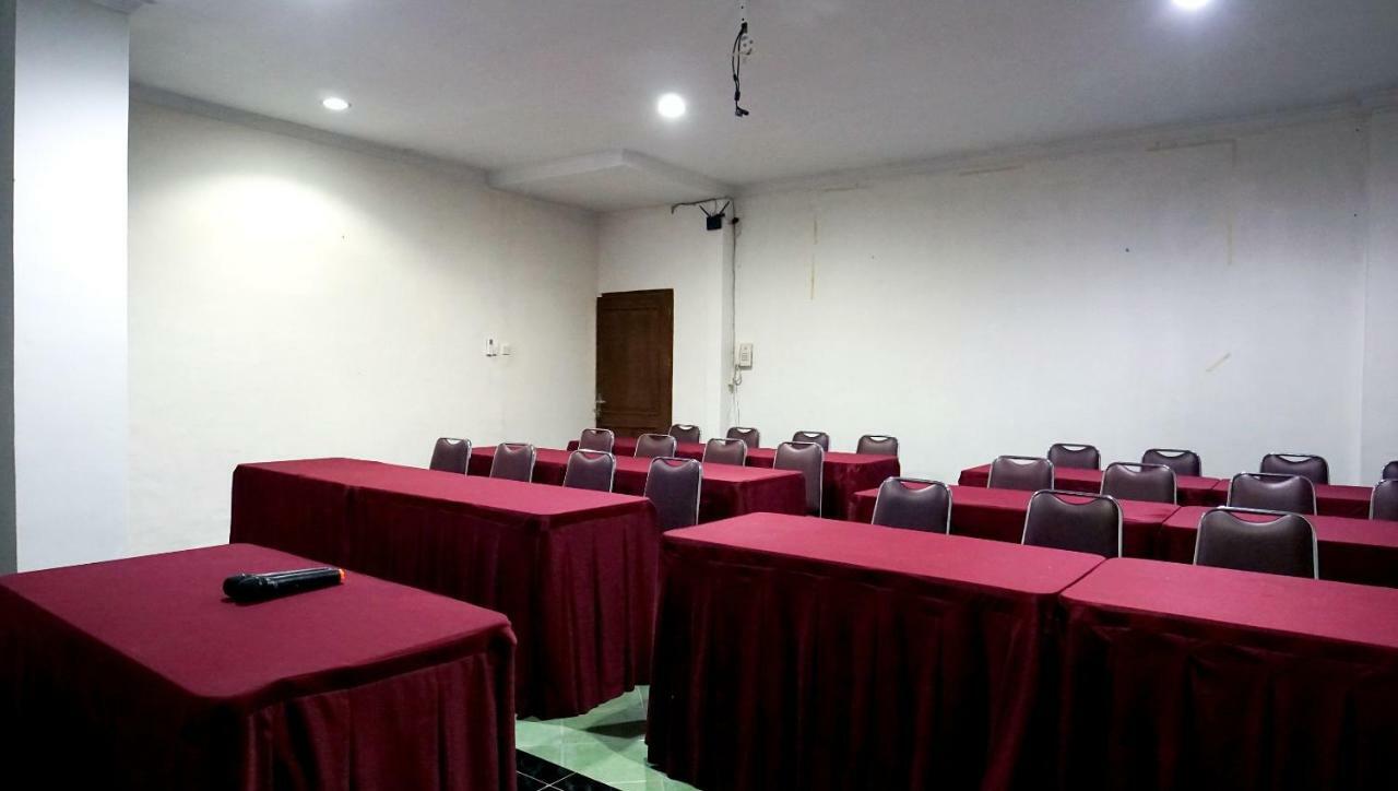 Diana Hotel Jogja Yogyakarta Extérieur photo